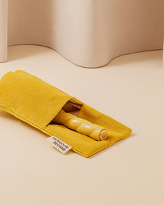 La Pochette "Petite Brosse" Jaune Safran