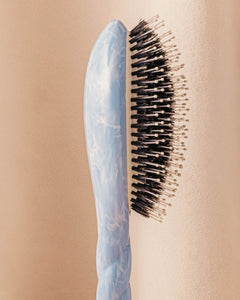 Roseanna x La Bonne Brosse N.03 La Brosse Cuir Chevelu Sensible l'Indispensable Douceur Tie & Dye Bleu