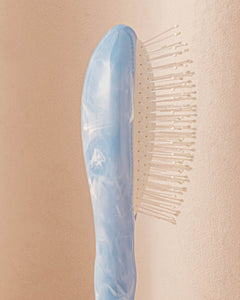 Roseanna x La Bonne Brosse N.04 La Petite Brosse Démêlante & Massante La Miracle Tie & Dye Bleu