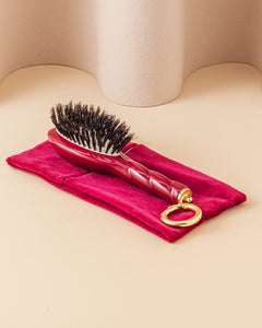 N.01 La Micro Brosse Brillance & Soin l'Universelle Rouge Cerise